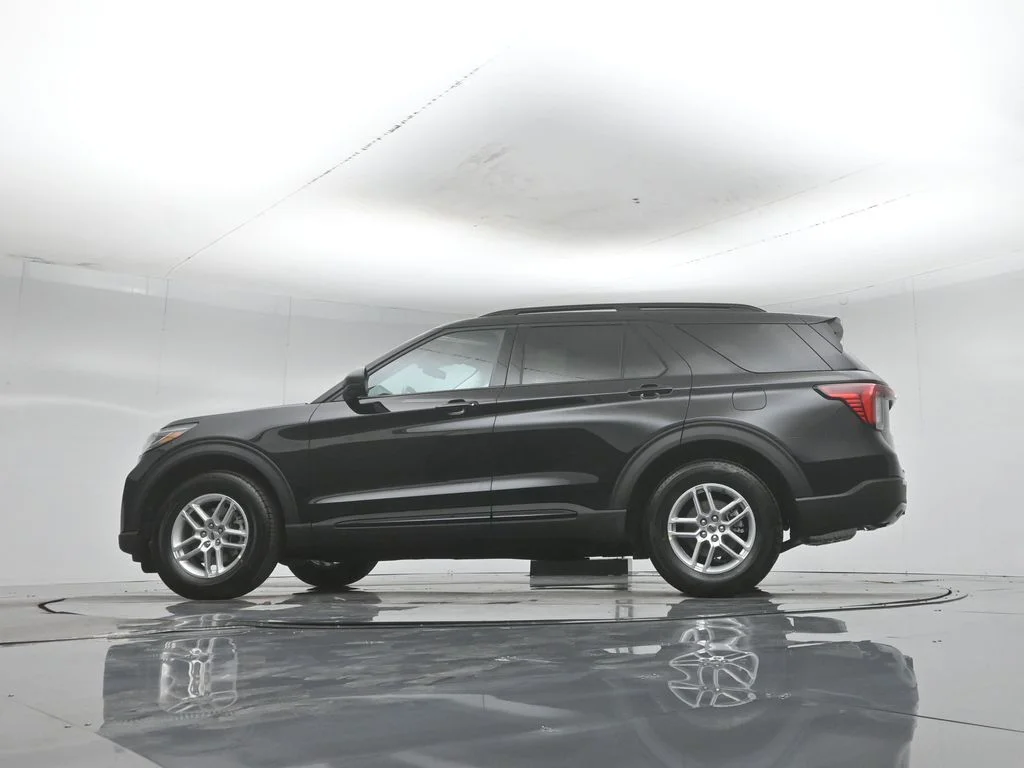 New 2026 Agate Black Metallic Ford Active image 53