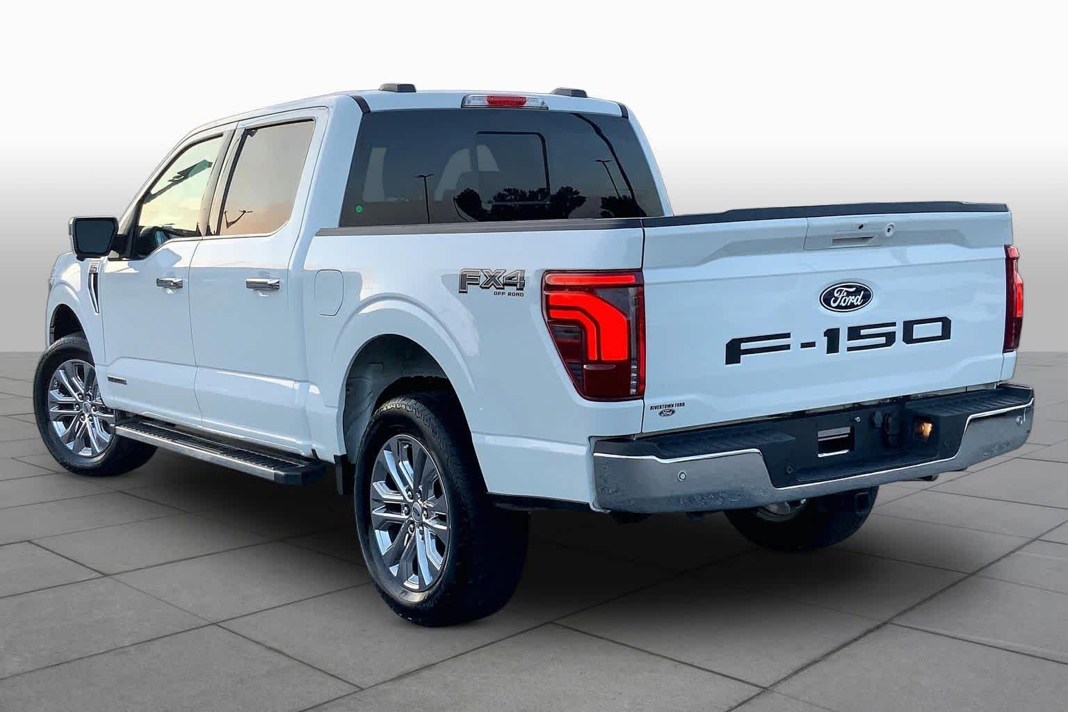 Used 2025 Oxford White Ford LARIAT image 12