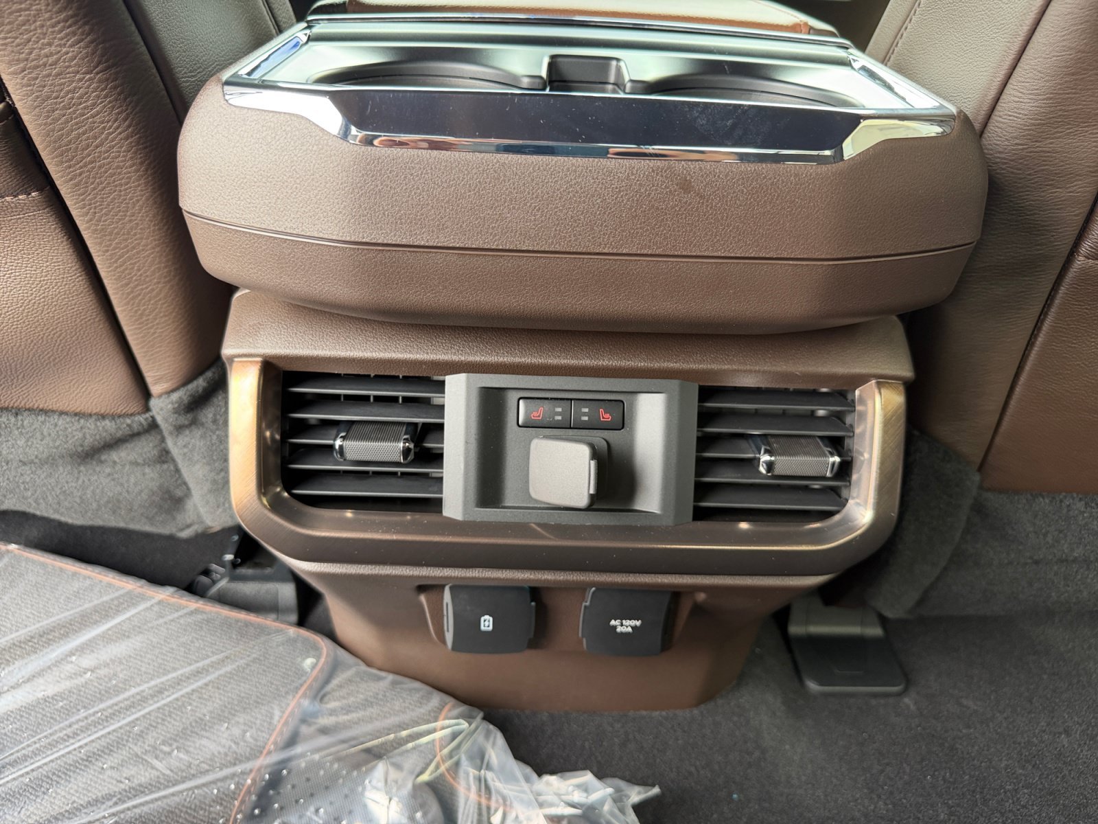 New 2026 Agate Black Metallic Ford King Ranch image 23