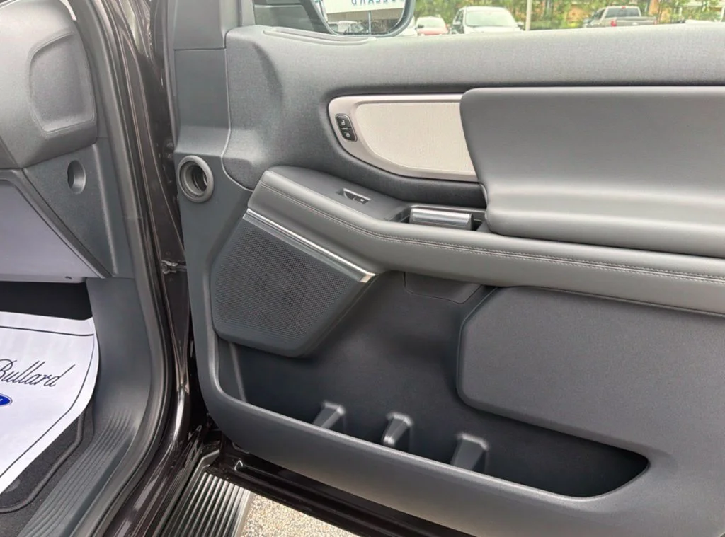 New 2027 Dark Matter Gray Metallic Ford Active image 27