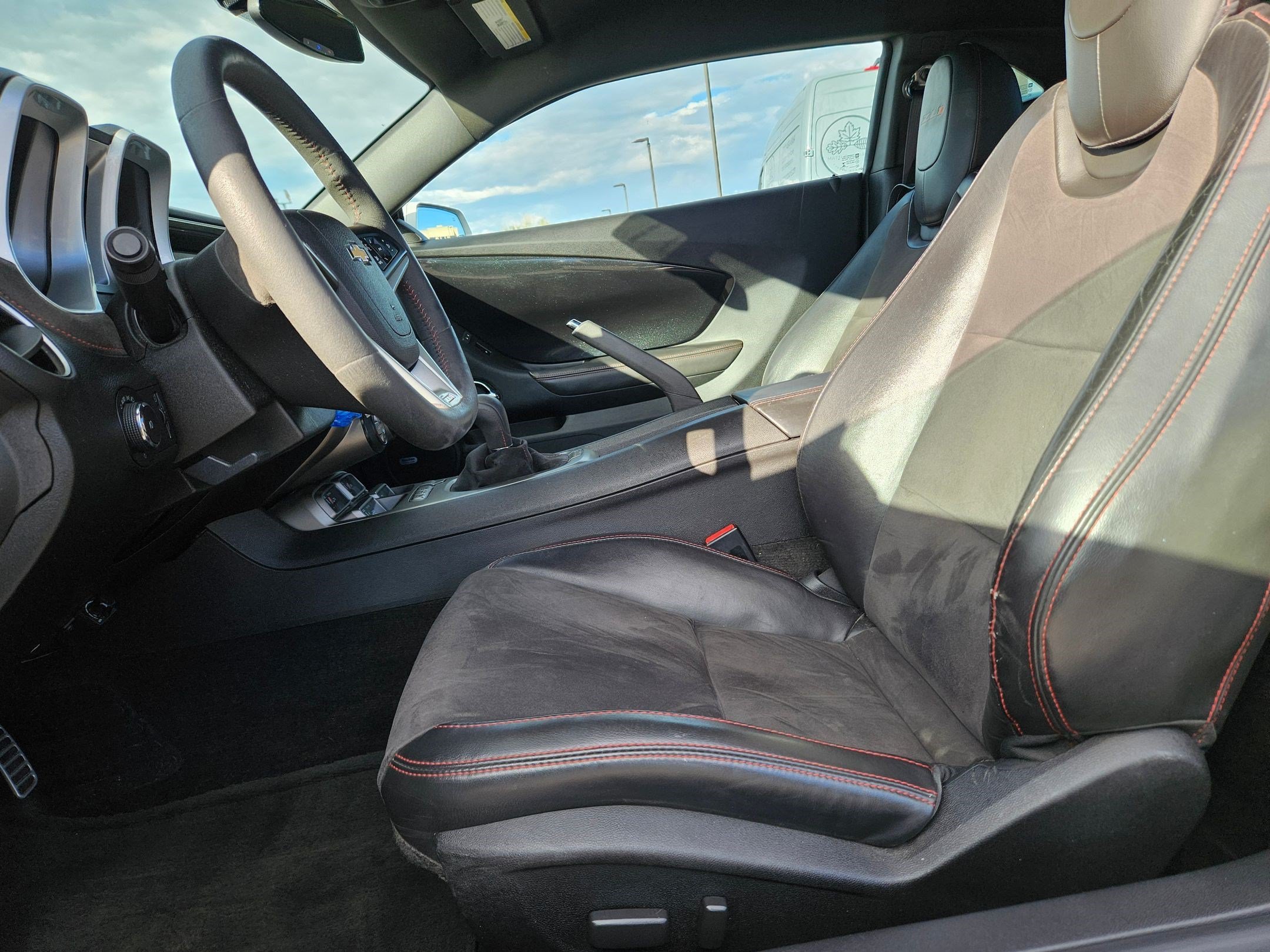 Used 2013 Summit White Chevrolet ZL1 image 15