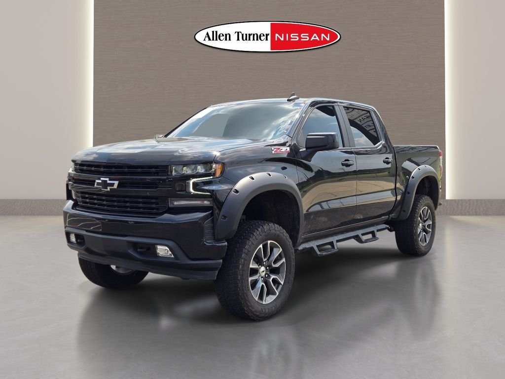 Used 2021 Black Chevrolet RST image 3