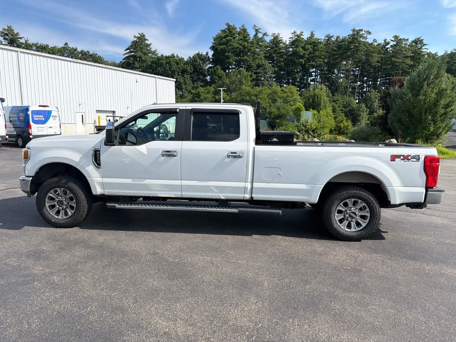Used 2021 Oxford White Ford XL image 6