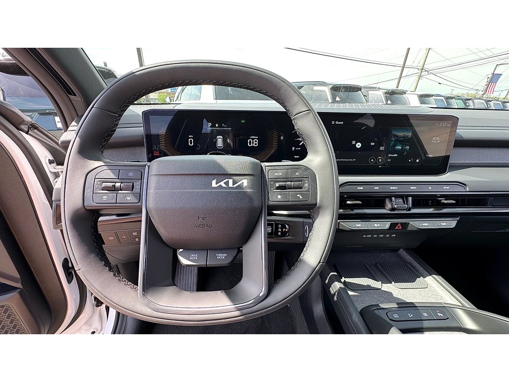 New 2027 Glacial White Pearl Kia X-Line EX image 11