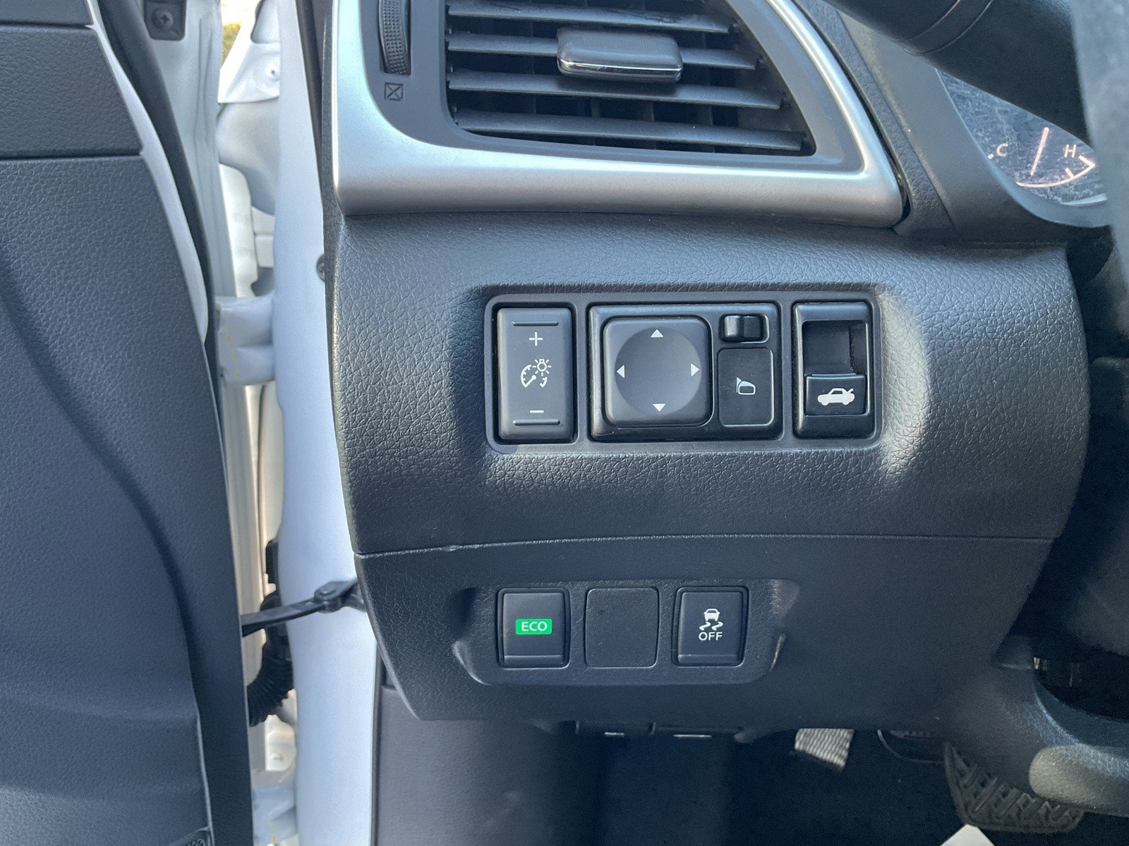 Used 2019 Fresh Powder Nissan SV image 21