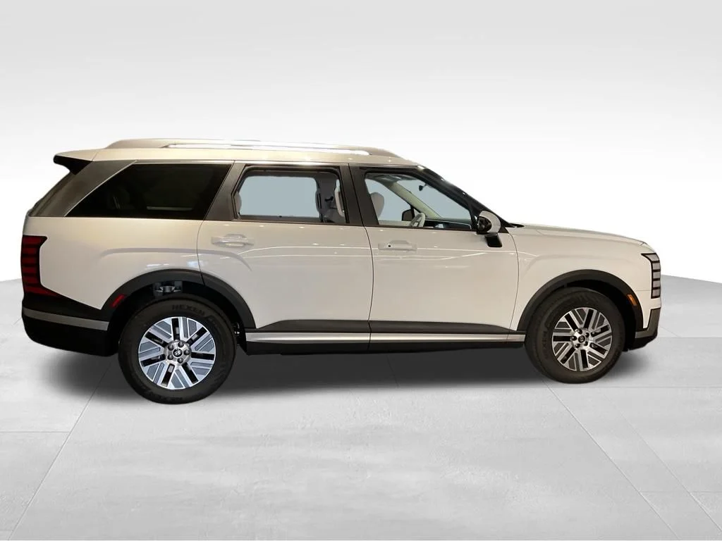 New 2026 White Hyundai SEL image 3
