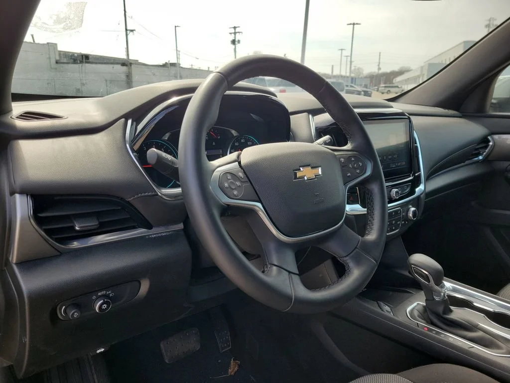 2023 Chevrolet Traverse 1LT - Photo 23