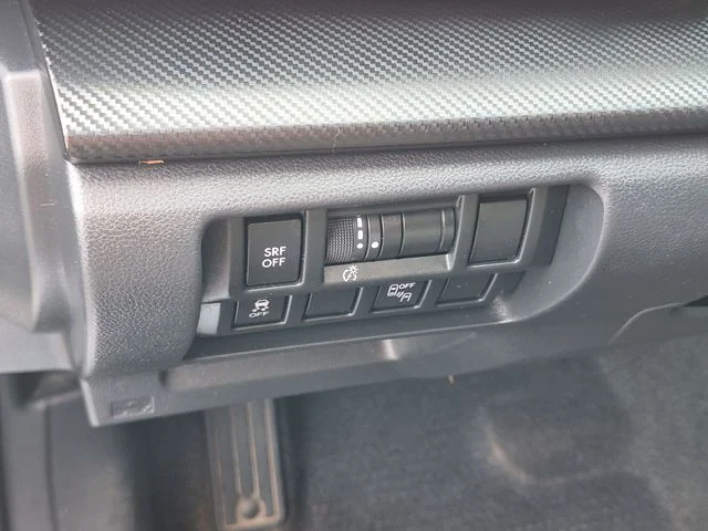 Used 2018 Silver Subaru 2.0i Premium image 15