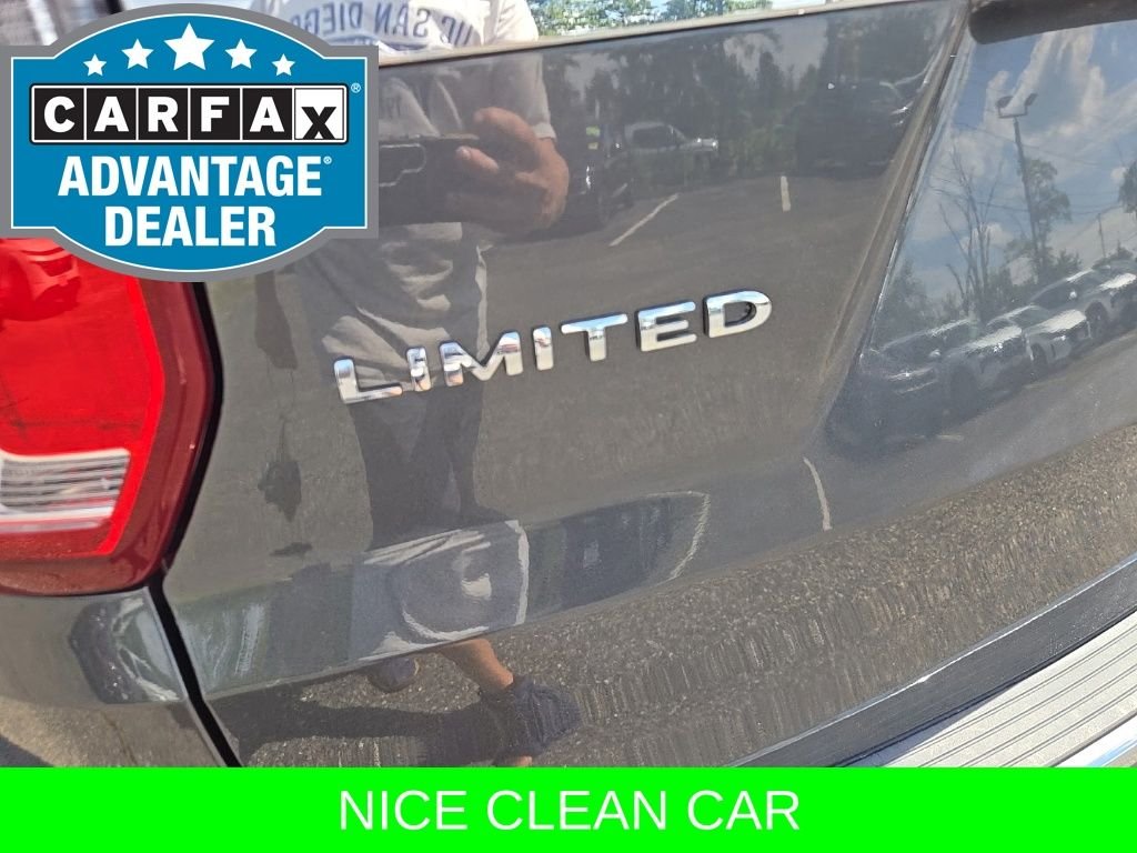 Used 2018 Gray Ford Limited image 9