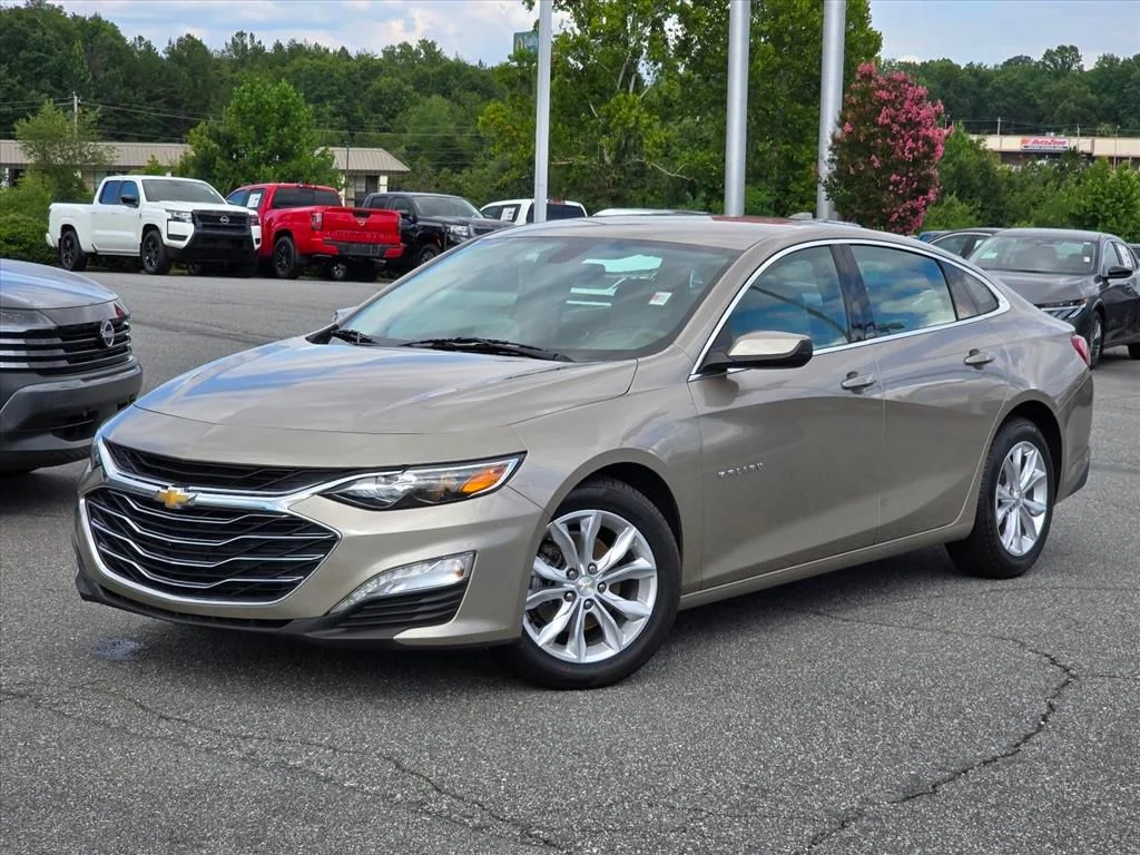 Used 2022 Gray Chevrolet LT image 2
