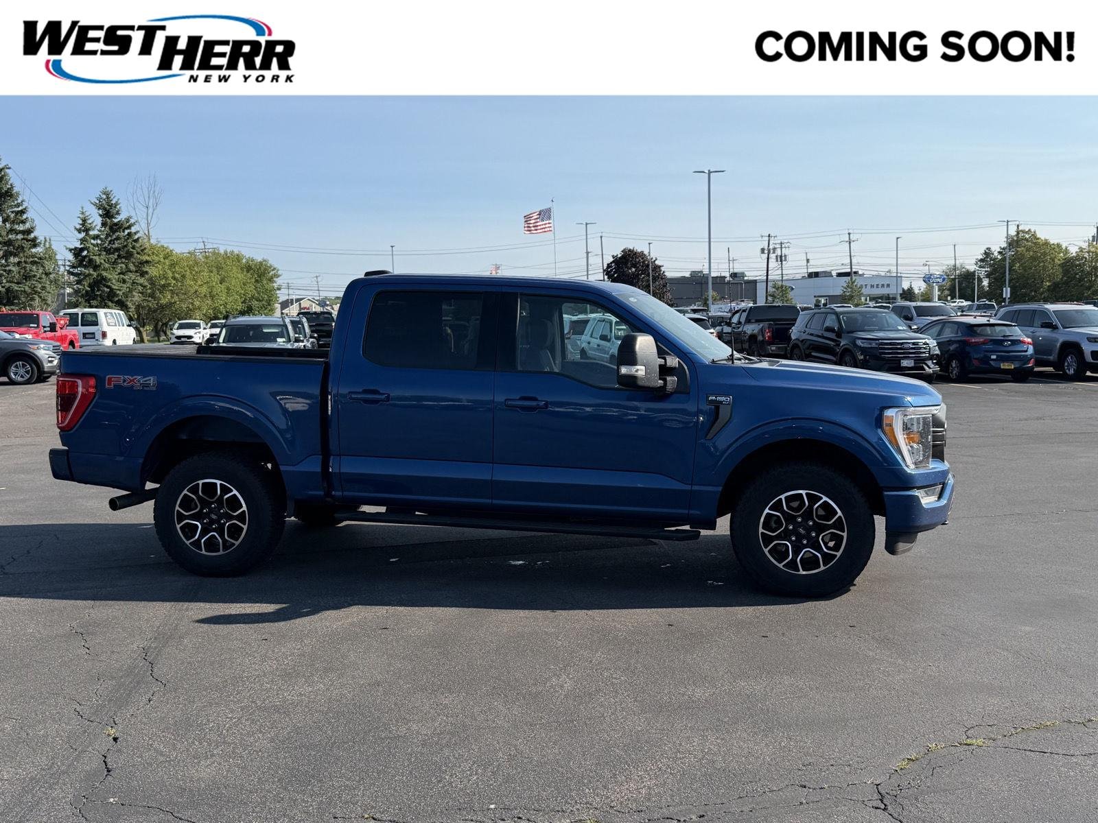 Used 2023 Atlas Blue Ford XLT image 1