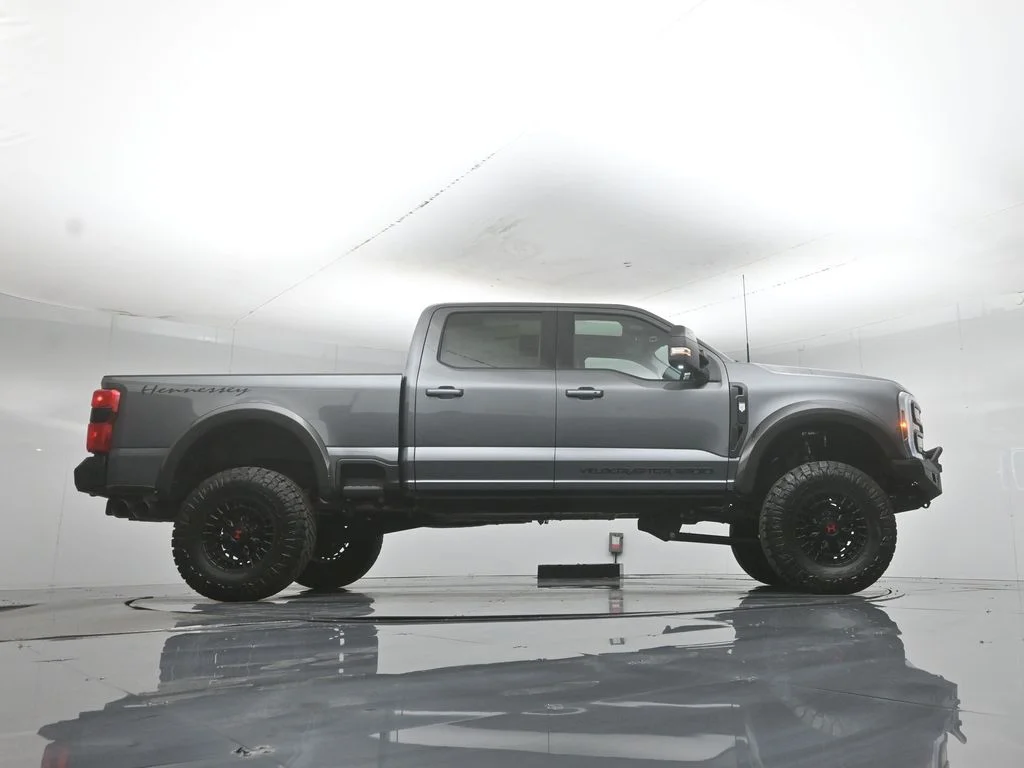 New 2026 Carbonized Gray Metallic Ford Lariat image 51