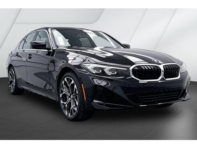 2026 BMW 3 Series 330i xDrive Sedan's photo