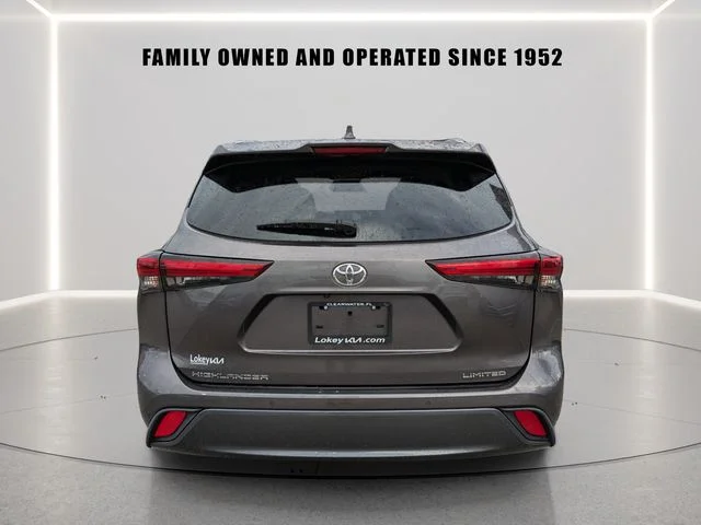 Used 2021 Gray Toyota Limited image 4