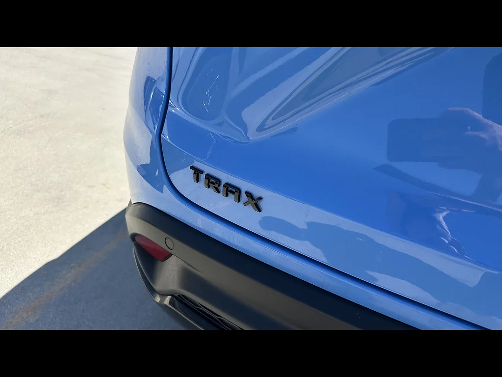 Used 2024 Fountain Blue Chevrolet RS image 5