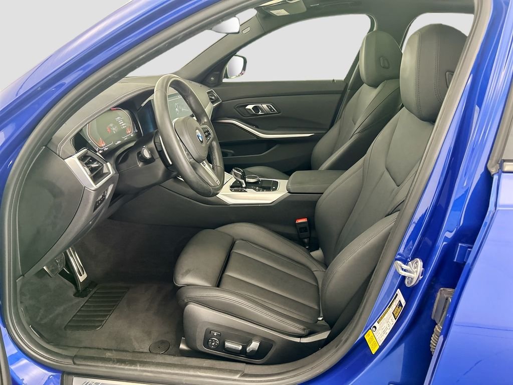 Used 2020 Blue Metallic BMW 330i image 18