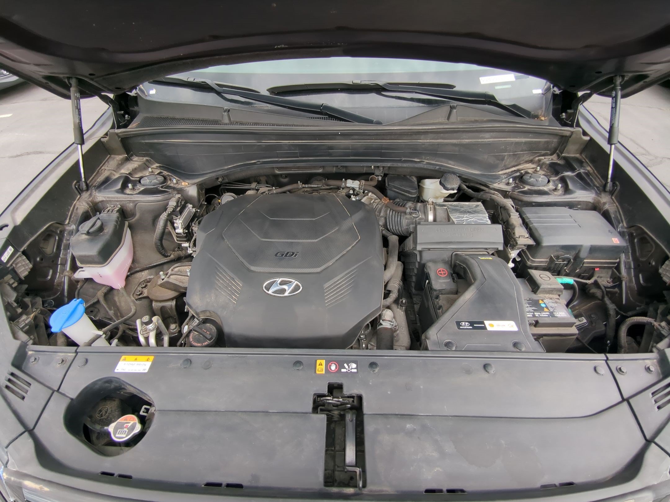 Used 2025 Abyss Black Pearl Hyundai SEL image 33