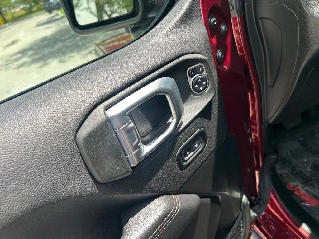 Used 2022 Red Jeep Unlimited Rubicon 392 image 34