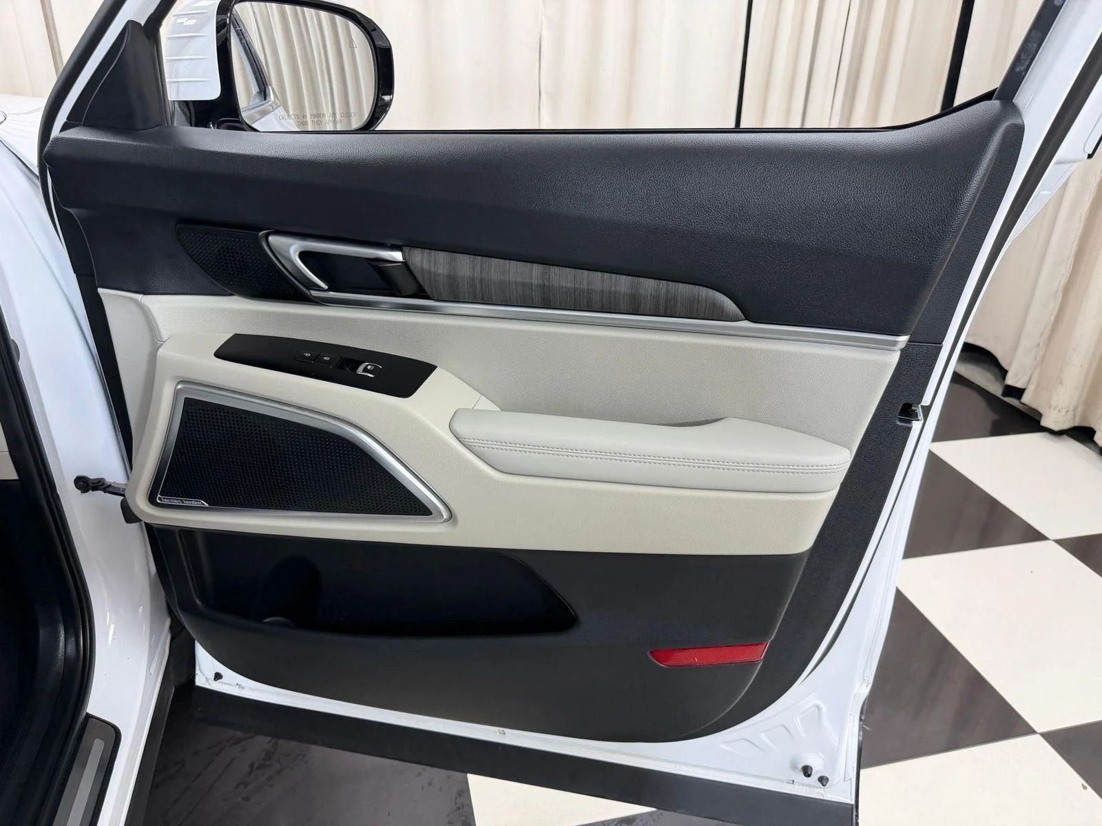 Used 2023 Glacial White Pearl Kia SX-Prestige image 28