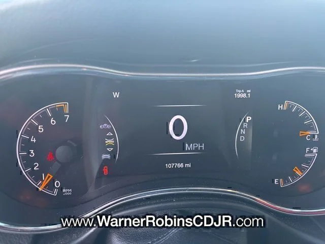 Used 2019 White Jeep Altitude image 6