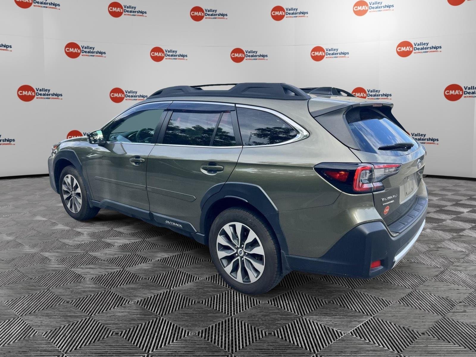 Used 2023 Autumn Green Metallic Subaru Limited XT image 15