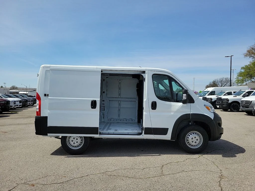 New 2026 Bright White Clear-Coat Exterior Paint RAM Low Roof image 7