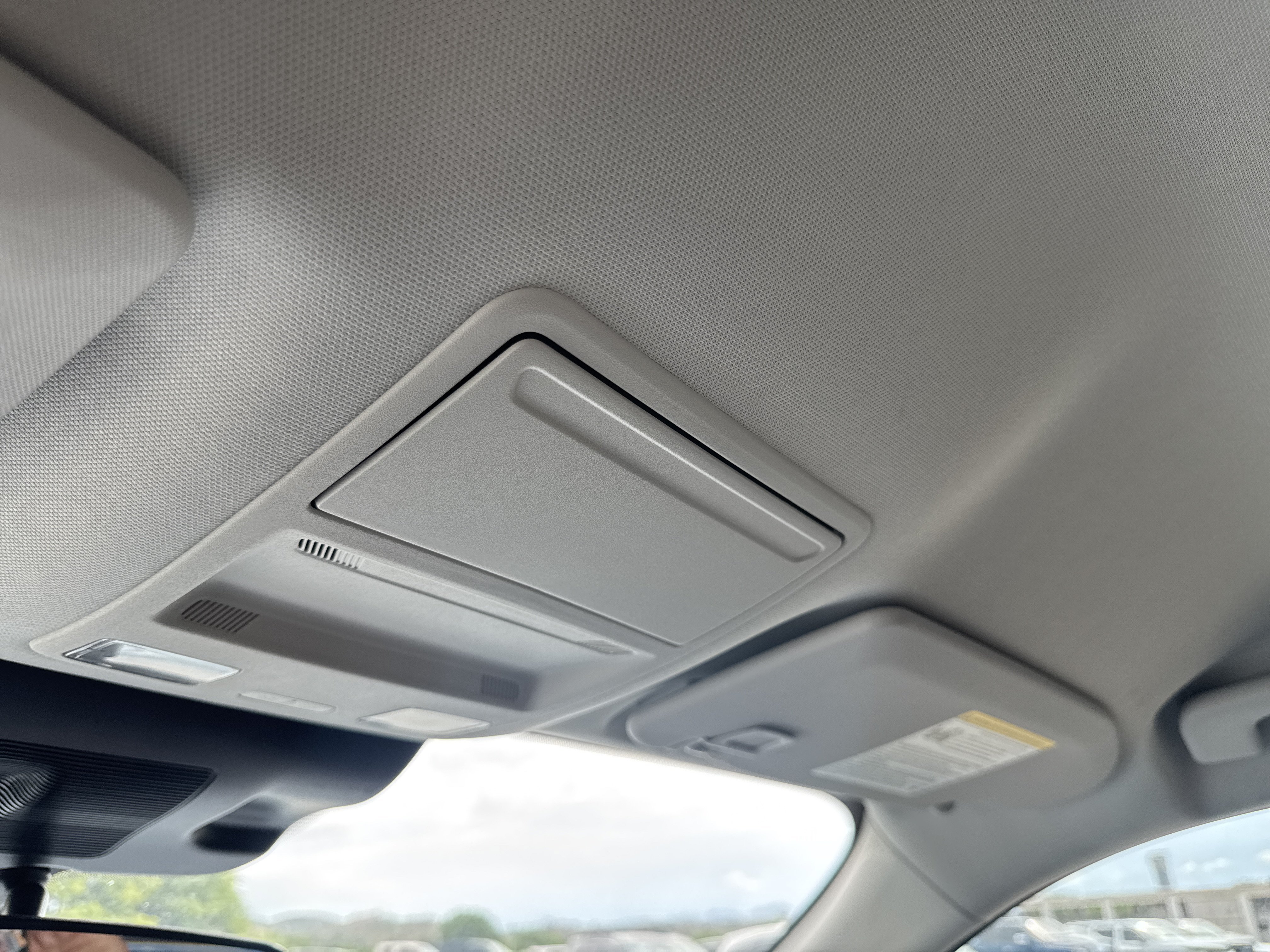 New 2026 Azure Gray Metallic Tri-Coat Ford XLT image 35
