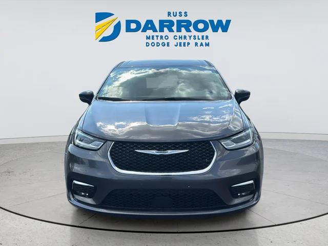 Used 2023 Gray Chrysler Touring L image 8