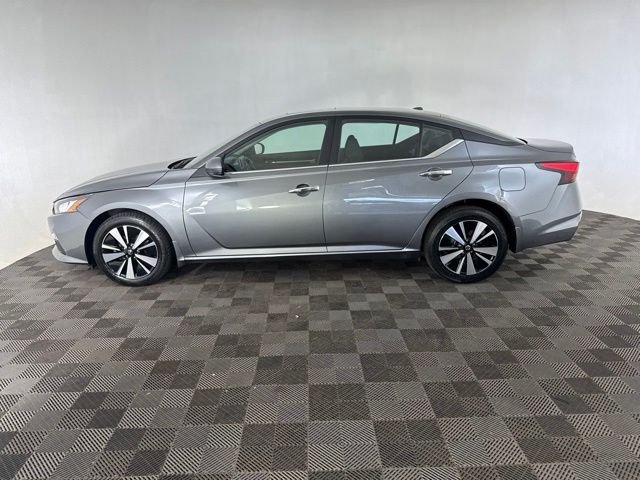 Used 2021 Gray Nissan 2.5 SV image 8