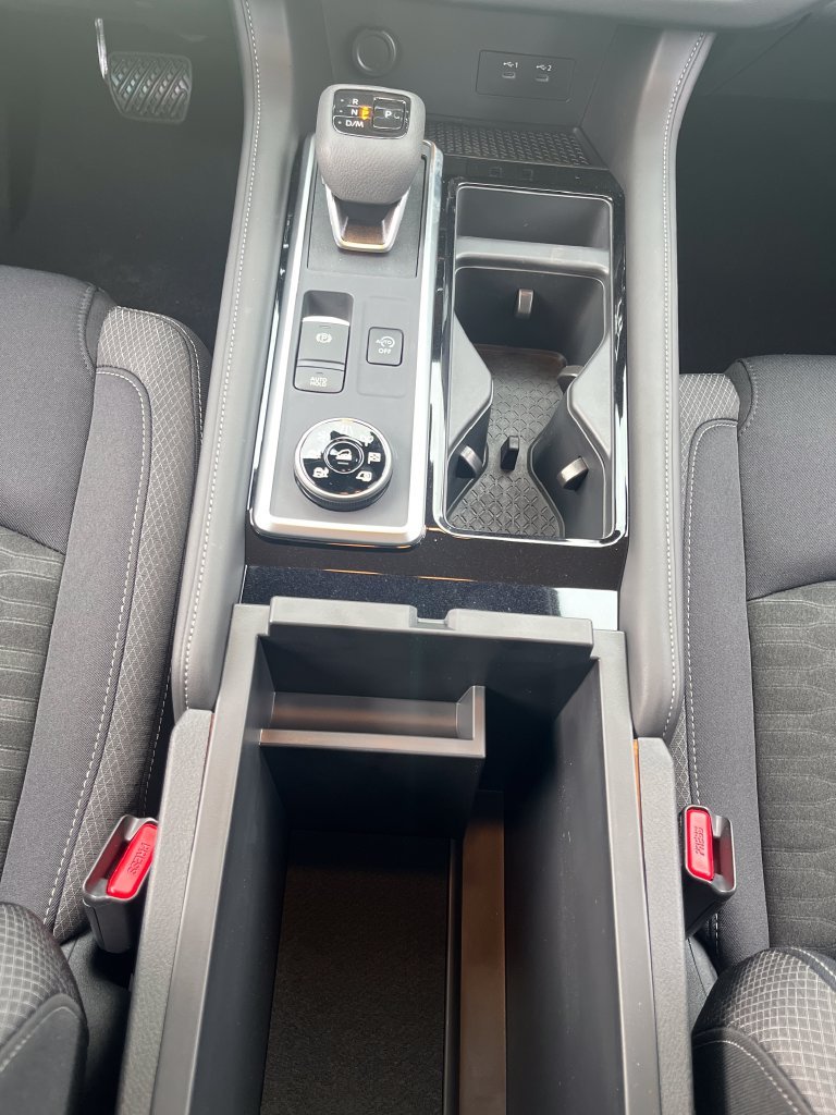 2026 Nissan Pathfinder SV - Photo 20