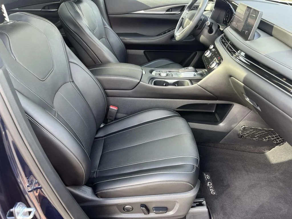 Used 2023 Grand Blue INFINITI LUXE image 22