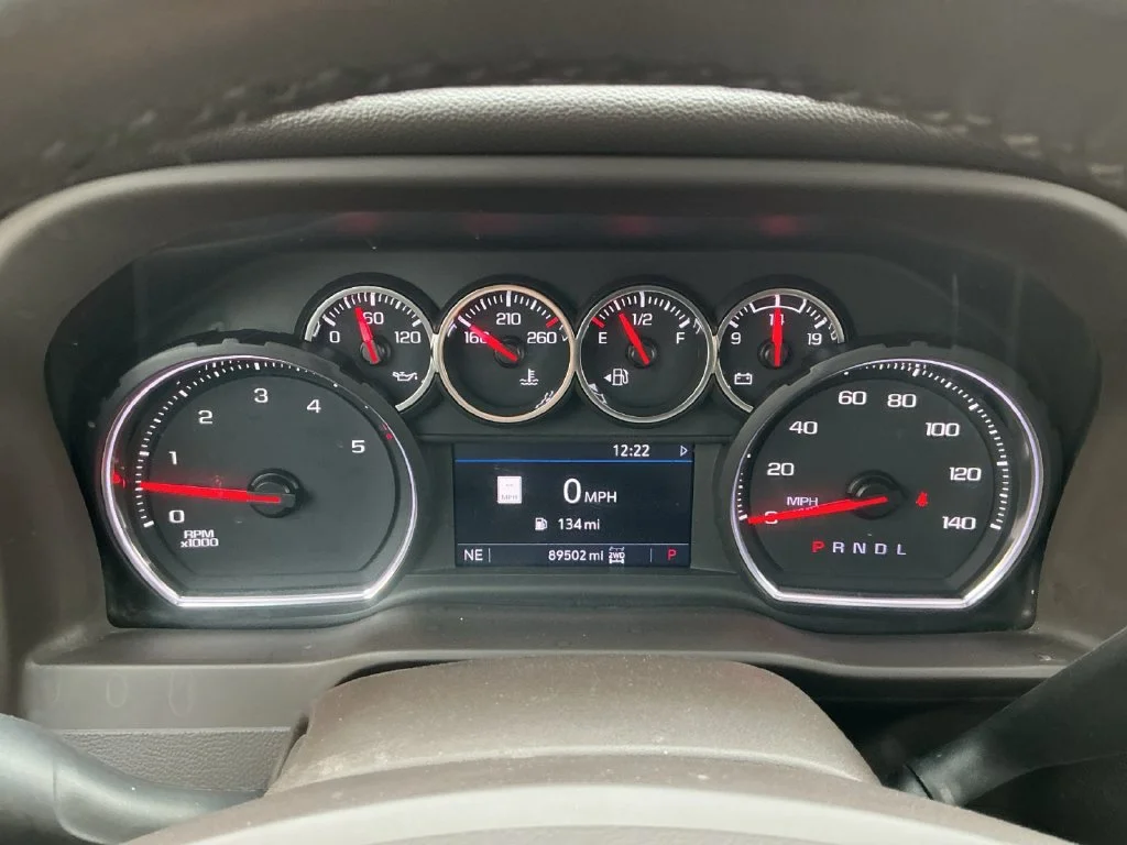 Used 2022 SUMMIT WHITE Chevrolet LTZ image 20