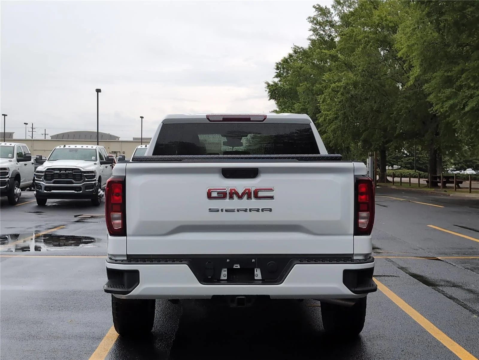Used 2025 Summit White GMC Pro image 4