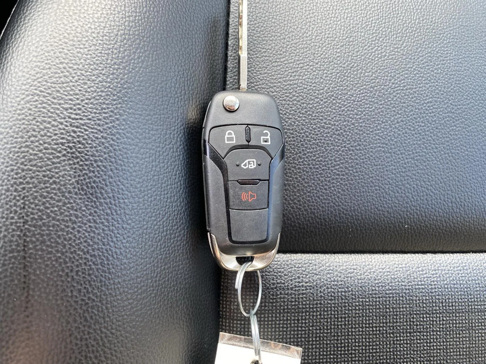 Used 2025 Oxford White Ford 250 image 22