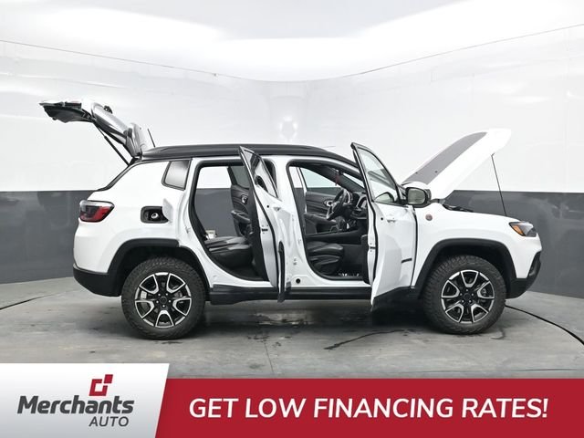 2025 Jeep Compass Trailhawk - Photo 49