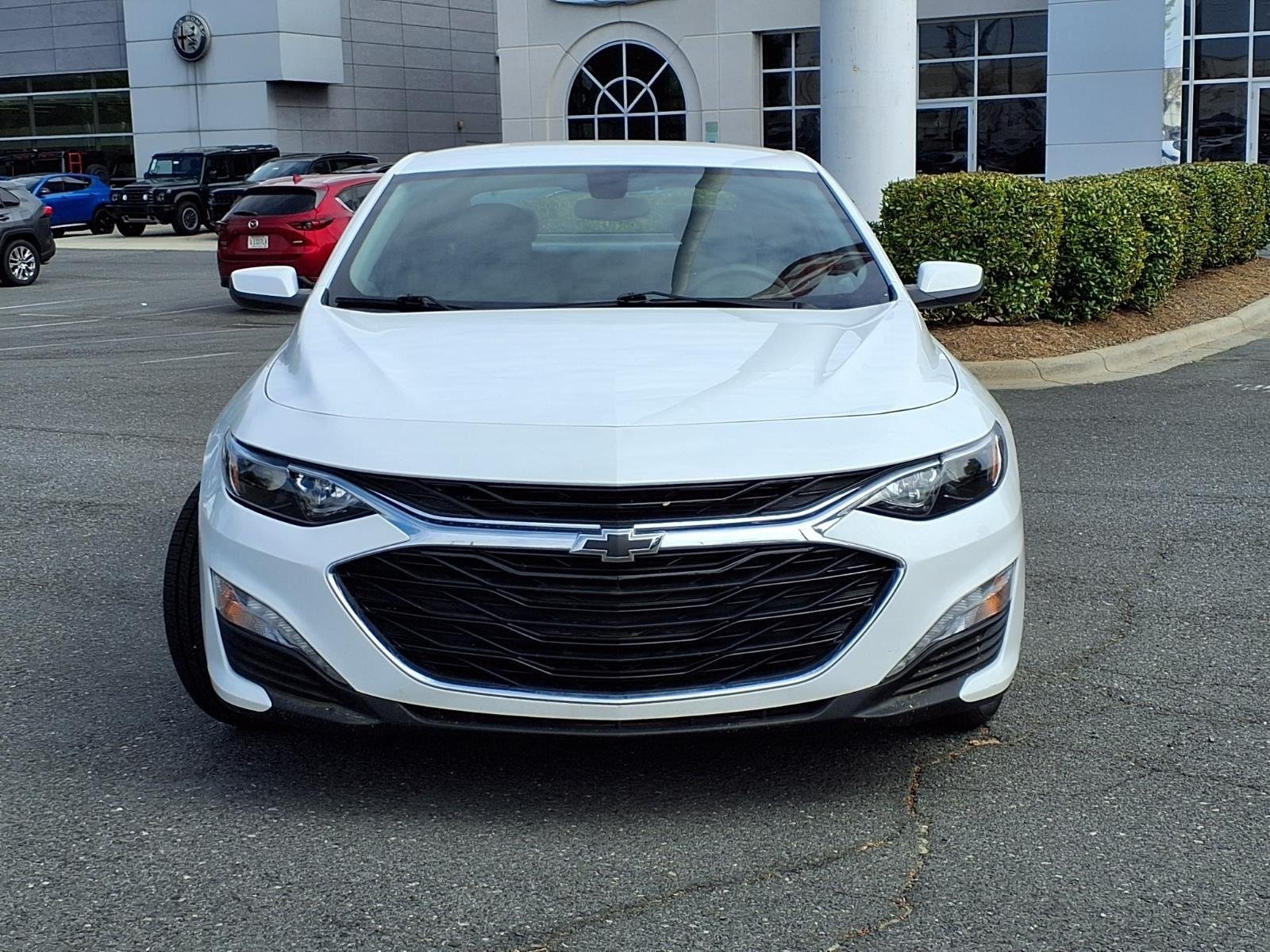 Used 2022 Summit White Chevrolet LT image 8