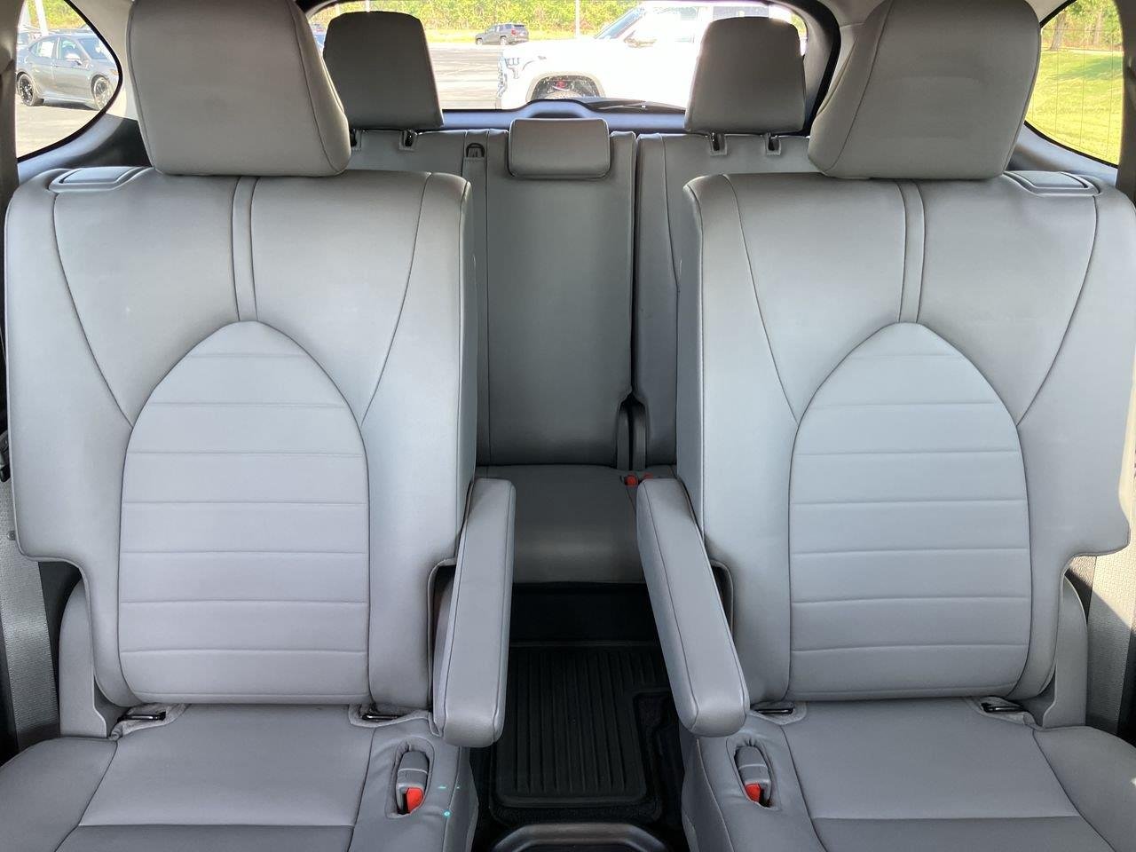 Used 2021 Gray (Magnetic Gray Metallic) Toyota XLE image 34