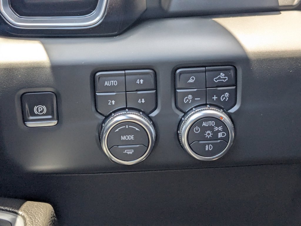 Used 2024 Downpour Metallic GMC Denali image 22