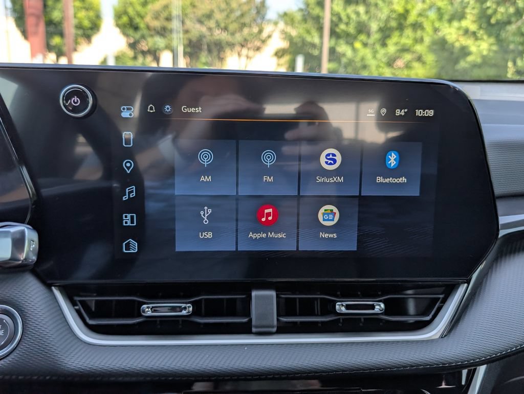 2027 Chevrolet Equinox LT - Photo 18
