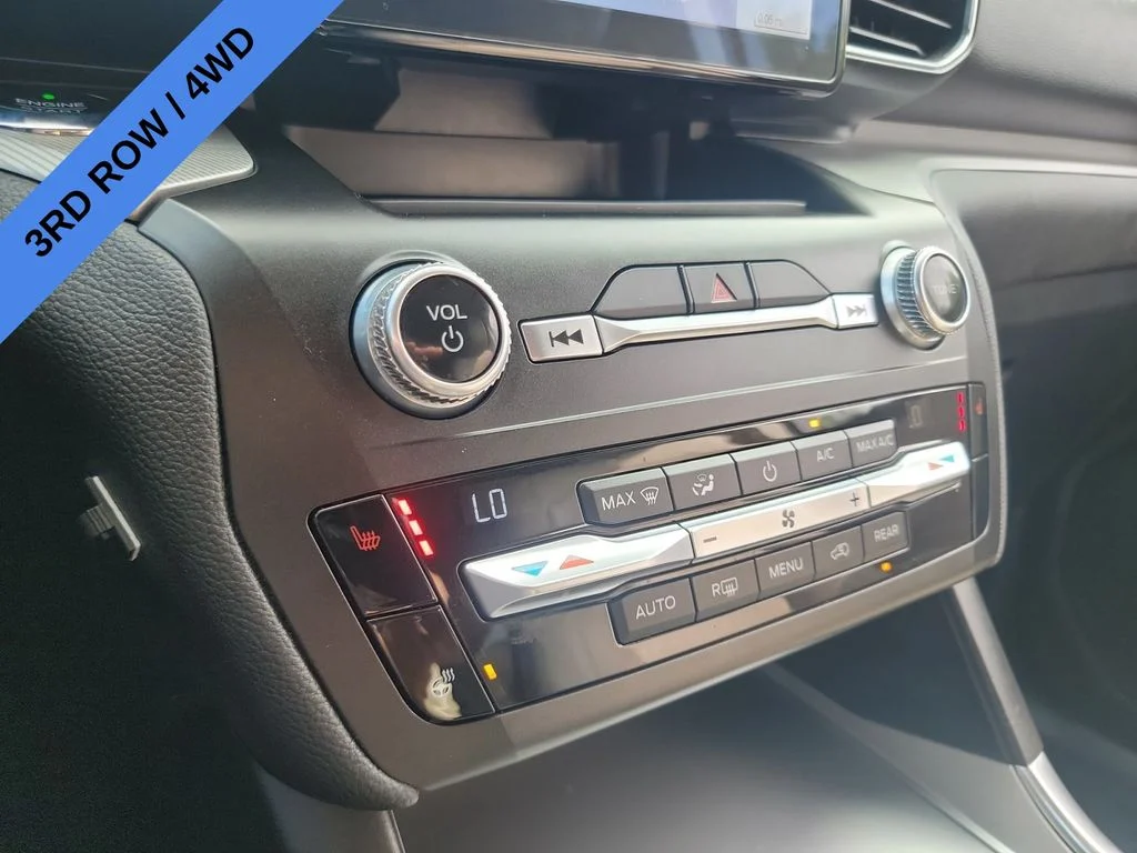 Used 2020 Blue Ford XLT image 19