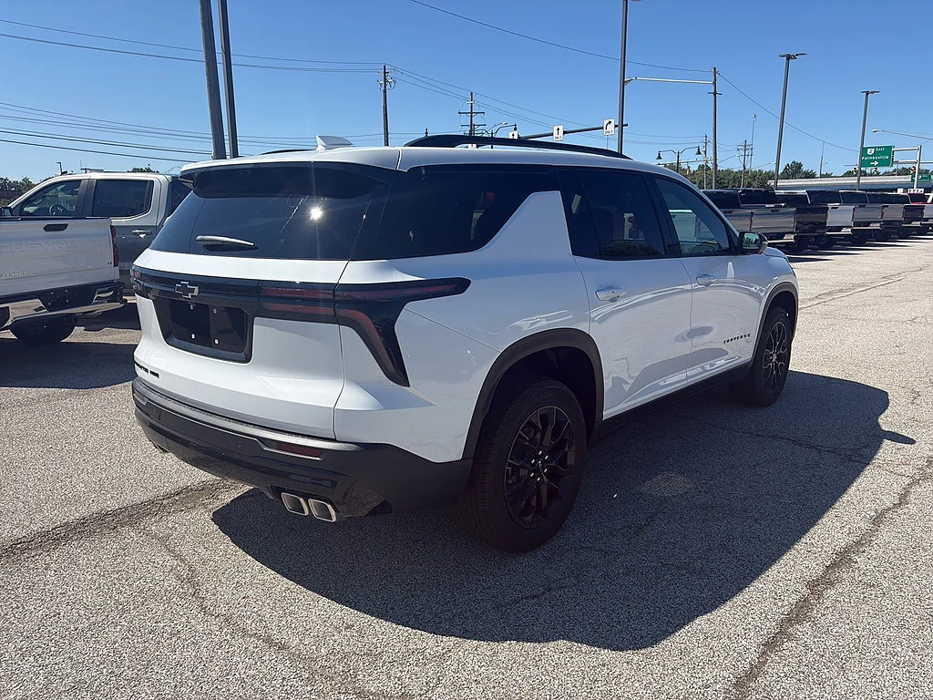 New 2026 Summit White Chevrolet LT image 5