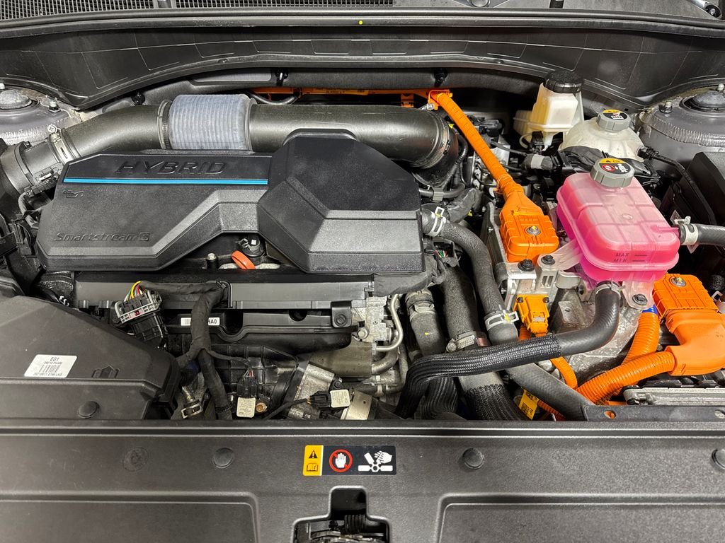 2022 Hyundai Santa Fe Limited HEV - Photo 17