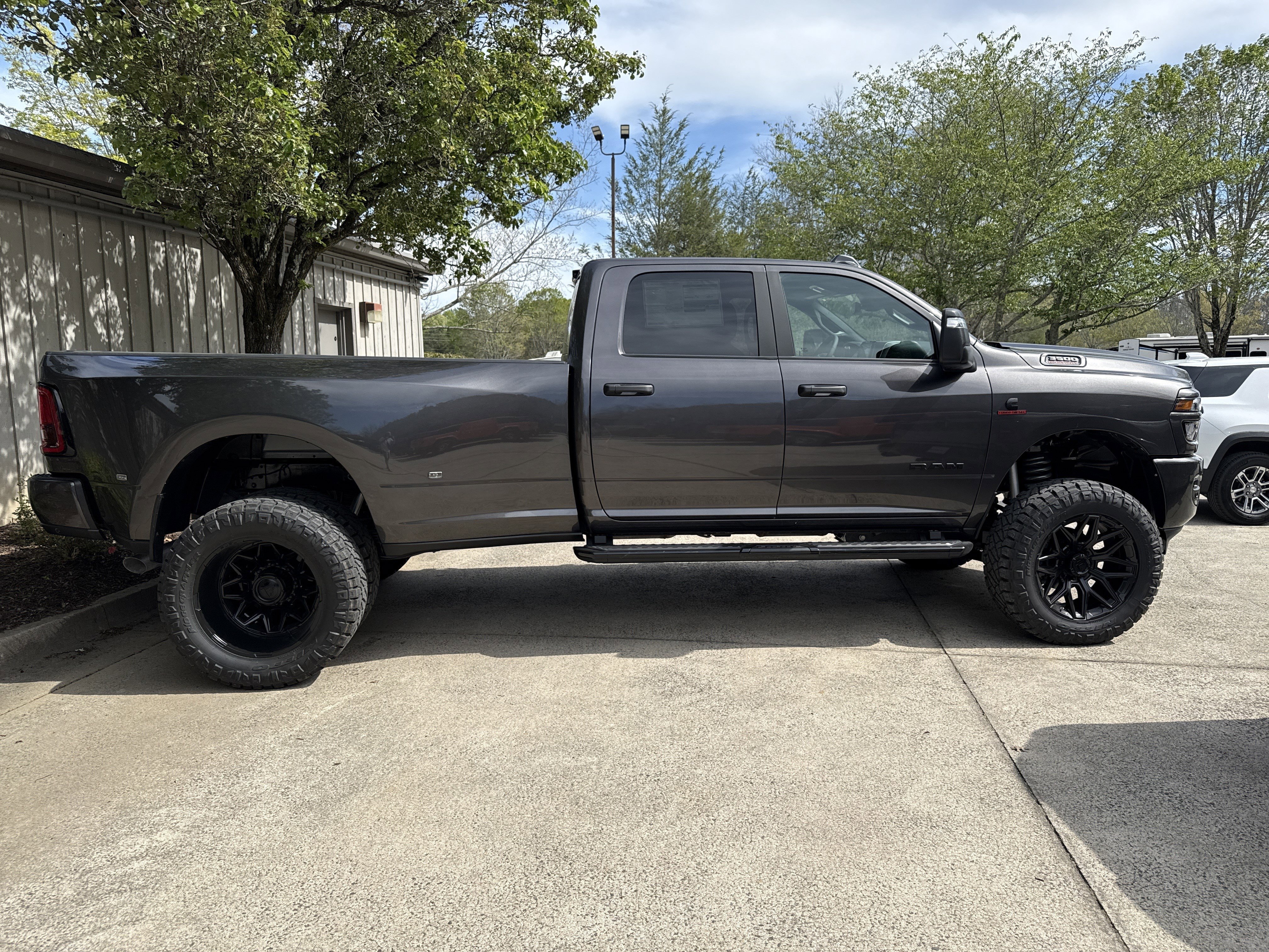 New 2026 Granite Crystal Metallic Clearcoat RAM Big Horn image 8
