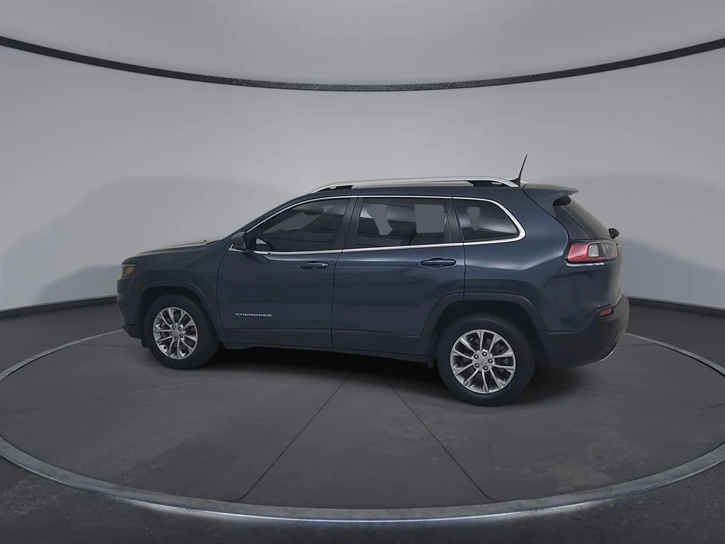 Certified Used 2021 Blue Jeep Latitude Lux image 11