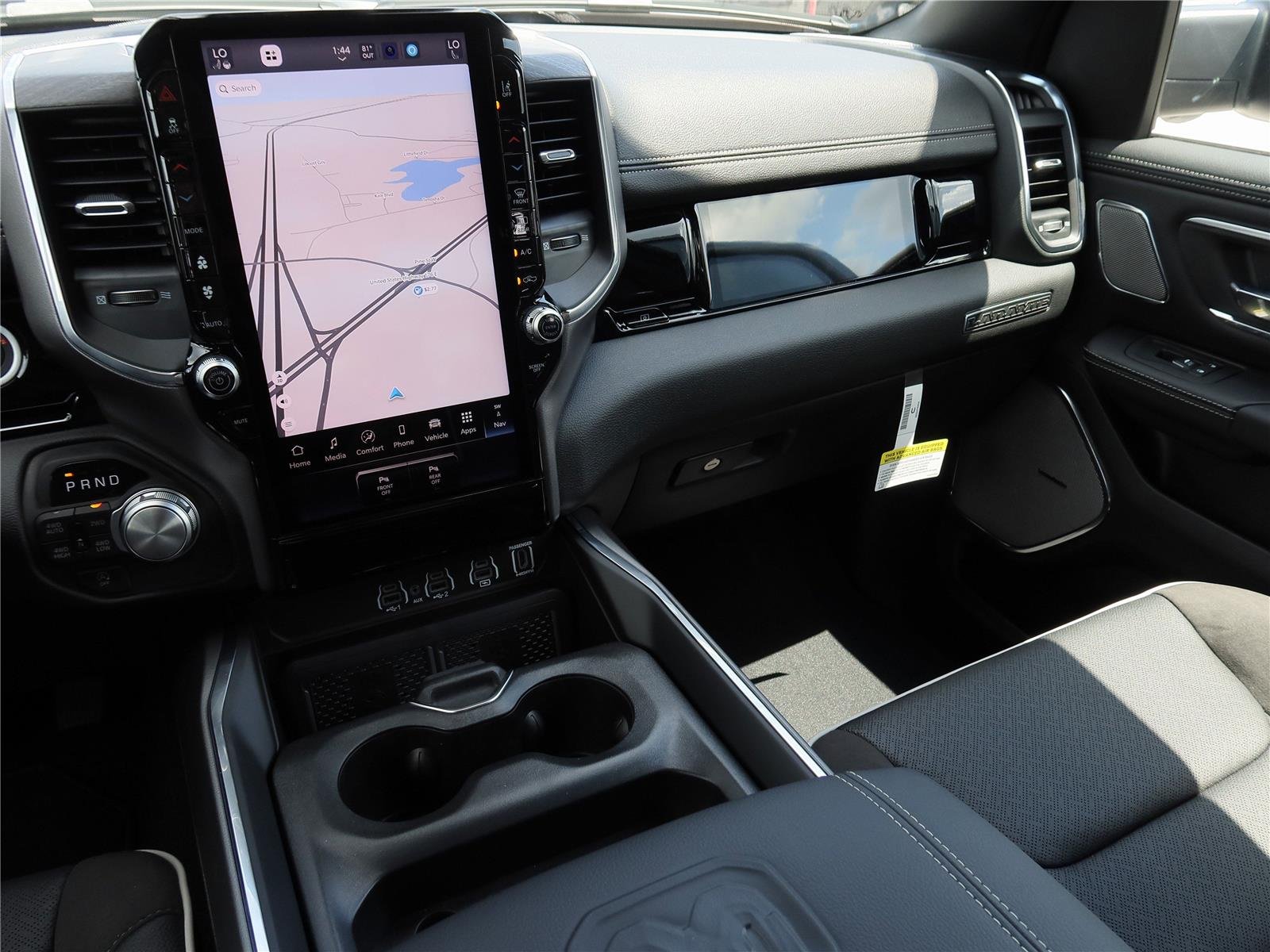 2026 RAM 1500 Laramie - Photo 10