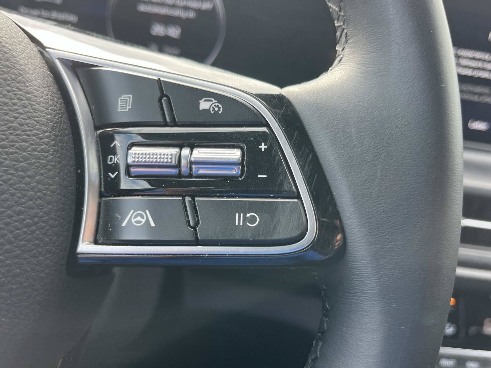 Used 2024 Fusion Black Kia EX image 31