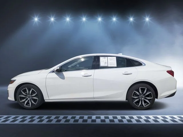 Used 2024 Summit White Chevrolet LT image 6
