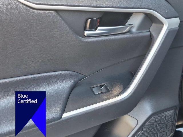 Used 2020 Black Toyota XLE image 28