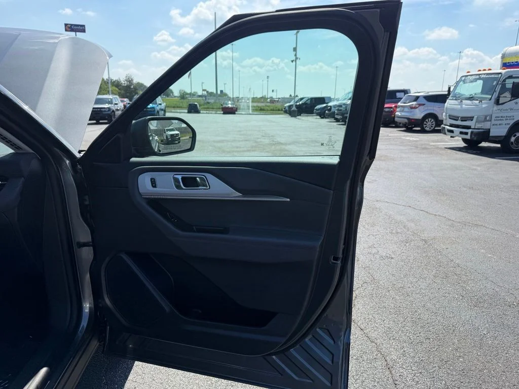 New 2026 Carbonized Gray Metallic Ford Active image 57