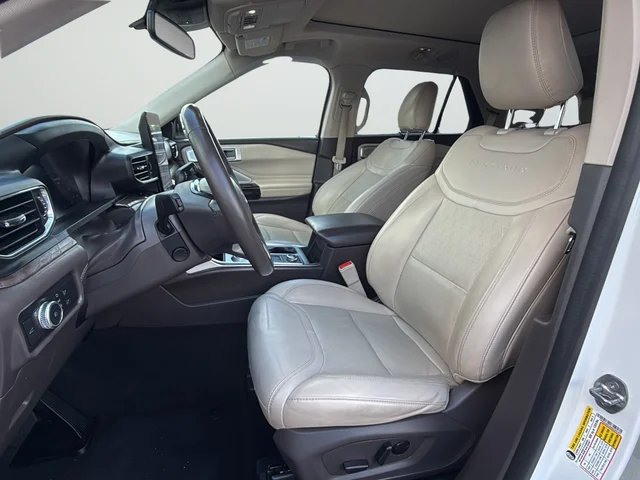 Used 2022 White Ford Platinum image 16